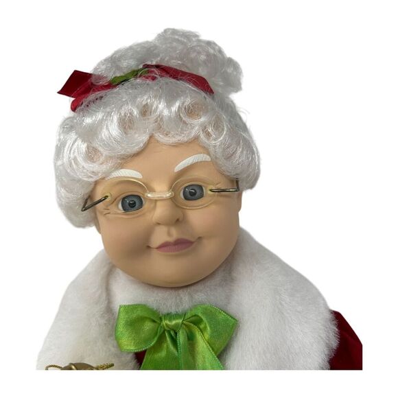 Mr Mrs Claus Light Up Musical Play Music Christmas Figures Holiday Decor Set Vtg - Picture 3 of 16